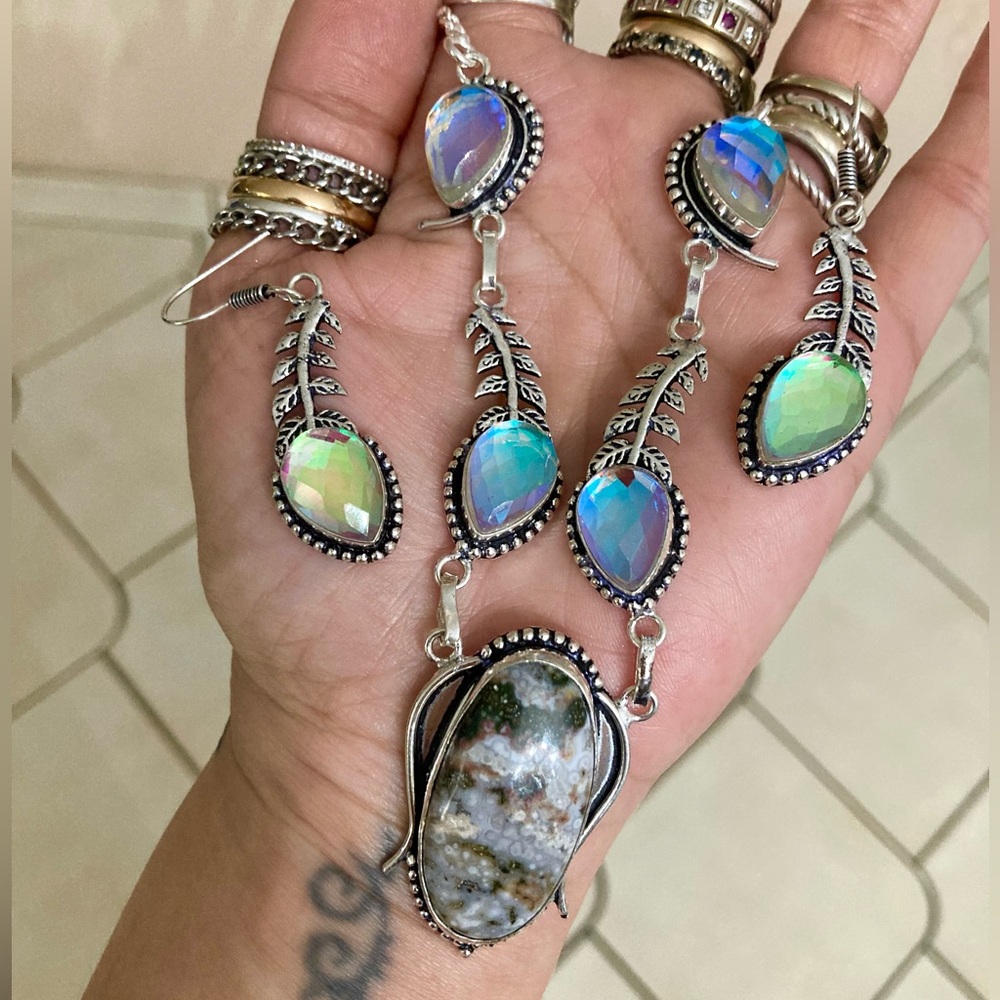 Ocean jasper iridescent opalite stones boho leaf design set necklace + earrings - Picture 14 of 16